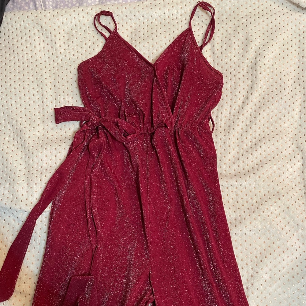 Beautiful maroon and silver sparkly pantsuit! Great for all events❤️